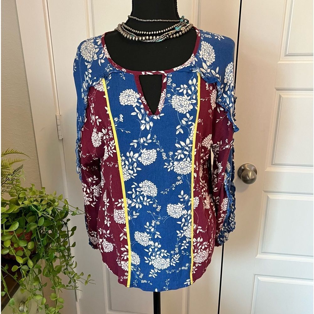 Tru Luxe Jeans Maroon Blue‎ Yellow Floral Ruffle Boho Key Hole Neck Blouse Sz M